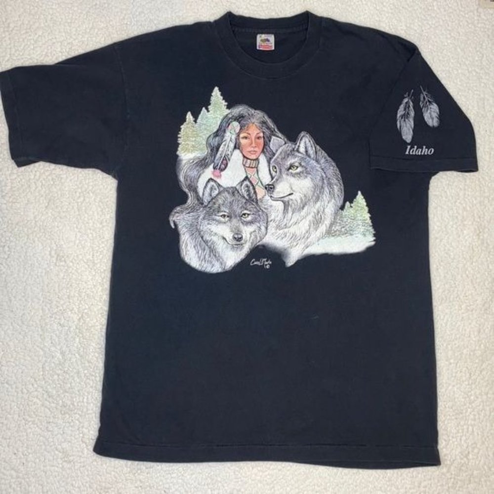 Vintage Native American and Wolves Fruit of The Loom T-Shirt: Size Extra Large